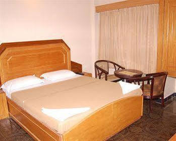 Hotel Seagate Velankanni Exterior foto